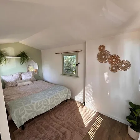 Tente de luxe Perchée à 4,50m Le Nid De La Petite Grange *